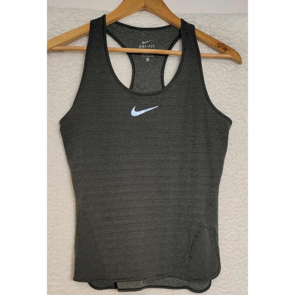 Nike Dri Fit Shirt Size Small Gray Sleeveless AeroReact Tank‎ Women's 1059